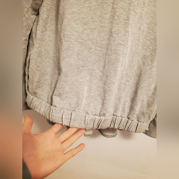 Velvet by Graham & Spencer open front cardigan. Light heathered grey. Size M. - Picture 7 of 11